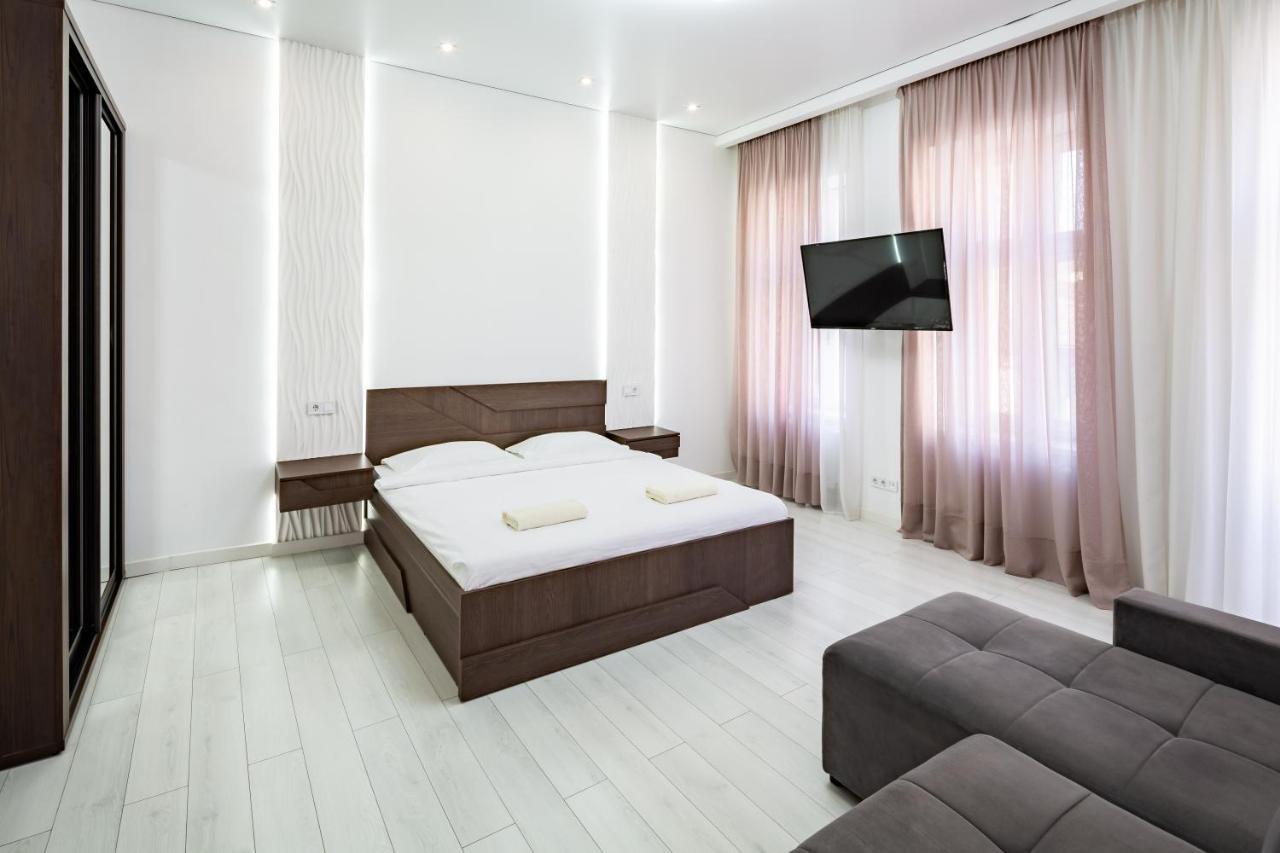 Romari Апартаменти Куліша 41 Lviv Ngoại thất bức ảnh
