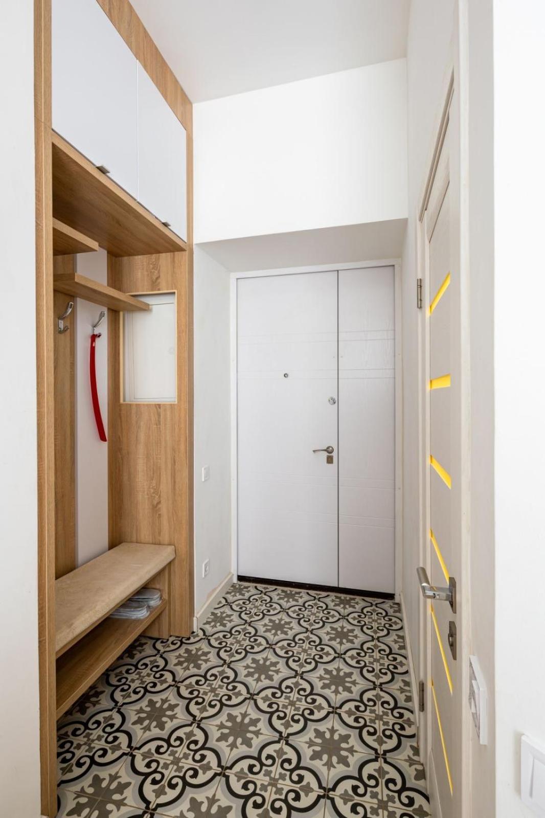 Romari Апартаменти Куліша 41 Lviv Ngoại thất bức ảnh